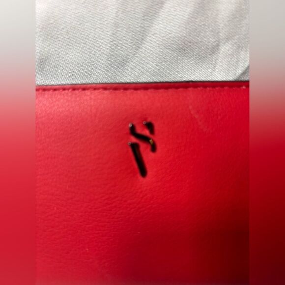 New Simply Vera Vera Wang Vivian Wallet Barbados Cherry Color - Picture 2 of 8